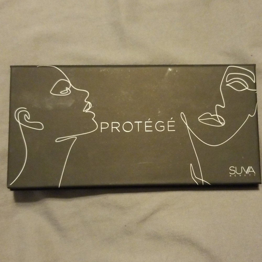 Suva Beauty eyeshadow palette Protege